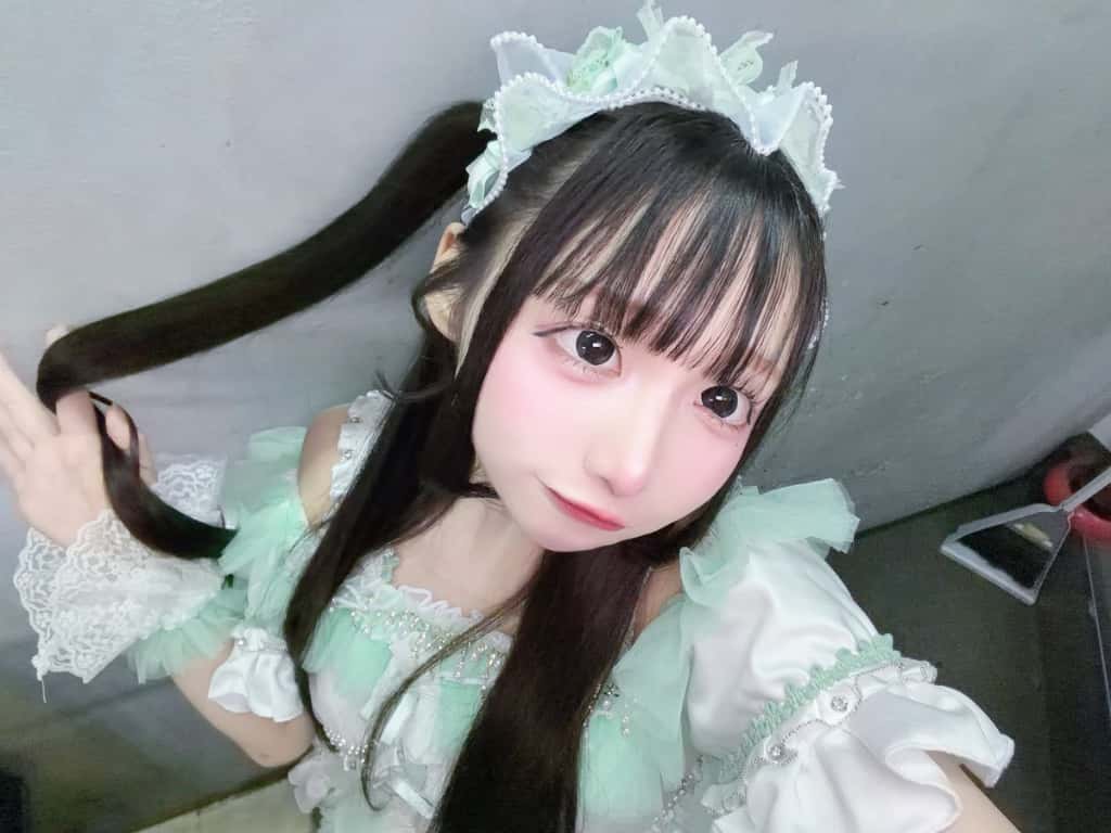 椎名すず（しいな すず）サポートメンバー【青色】プロフィール｜LASTSCENE【ラストシーン】