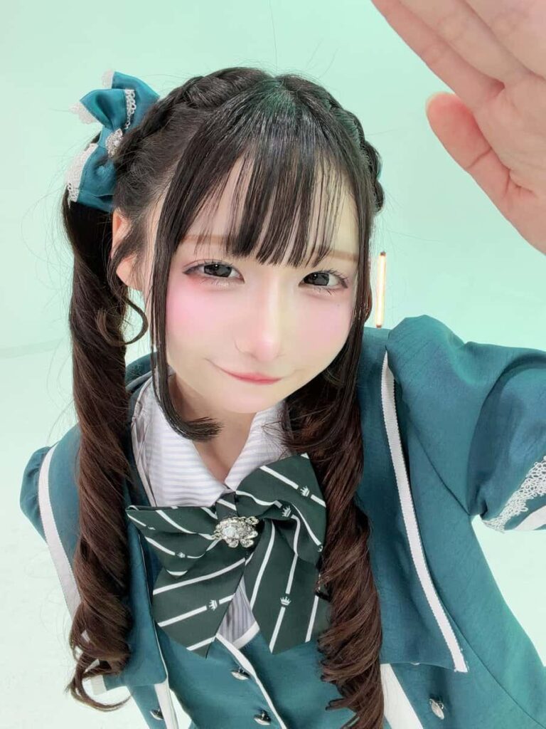 椎名すず(しいな すず)サポートメンバー【青色】プロフィール|LASTSCENE【ラストシーン】
